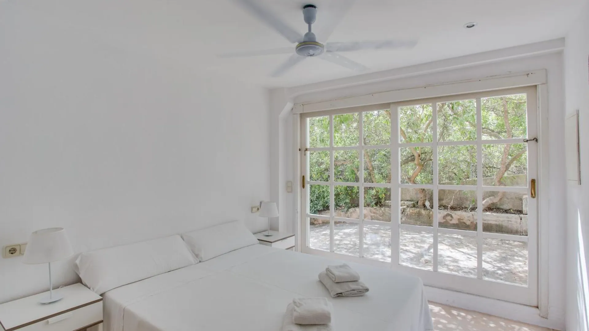 Villa Cala Padri Seafront Home Capdepera Spanyolország